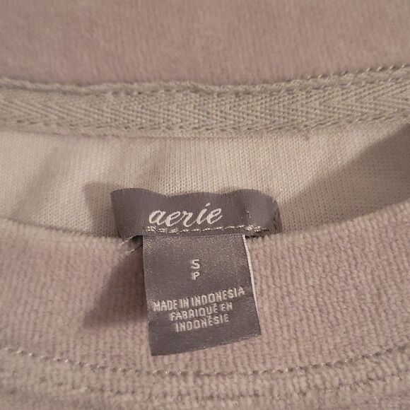 Aerie Plush Crew Neck Sweatshirt size S - Picture 2 of 3